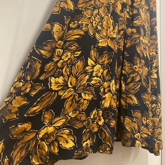 Vintage 90s Jones New York Black & Gold Yellow Maxi Floral Skirt - Picture 4 of 8